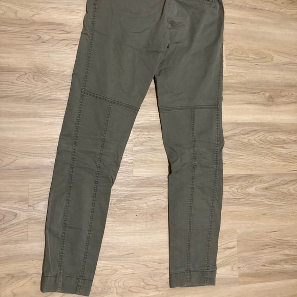 Gap Super Skinny Khakis - Picture 6 of 9